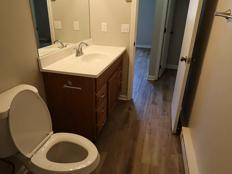 714 S State St #3 — Photo 38