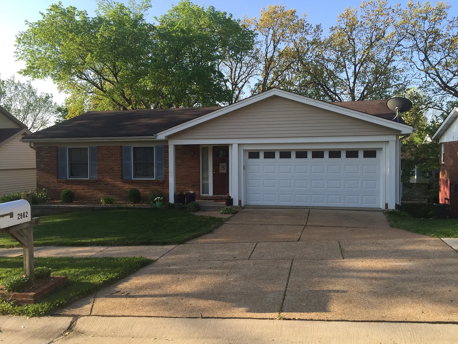 2962 Spring Water Dr photo 1