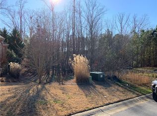 57 Lake Overlook Dr, White, GA 30184