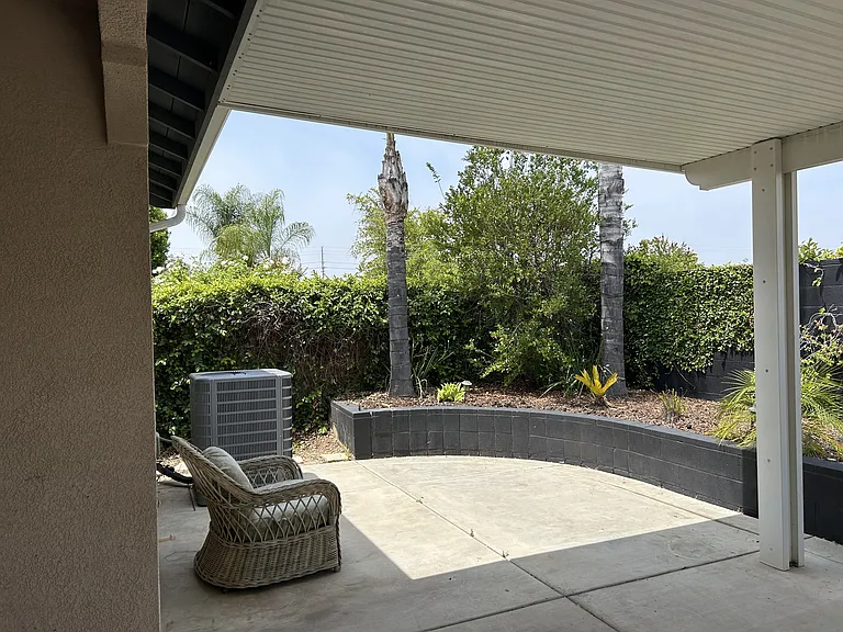 26112 Palm Breeze Ln — Photo 36