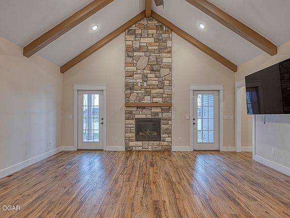 3rd image of 2224 W 26th St