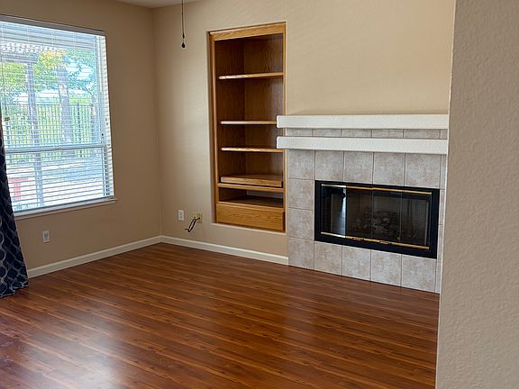 4th image of 3208 Kodiak St