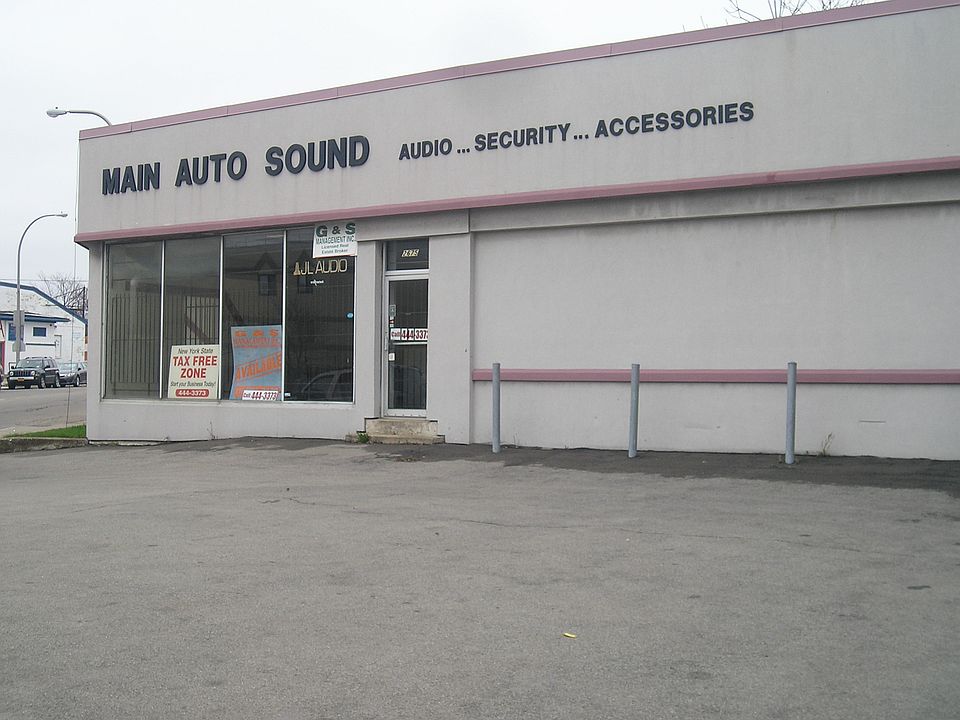 1st image of 2675 Main St
