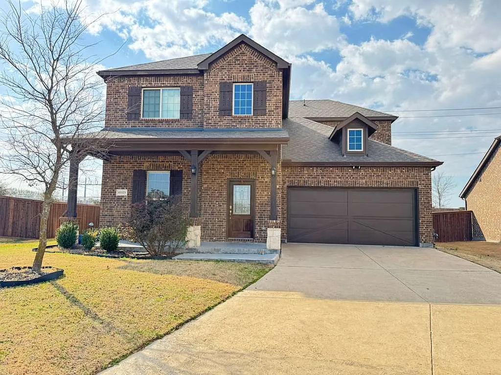 4 bed, 3.5 bath, 2744 sqft, $3,400 — Photo 2