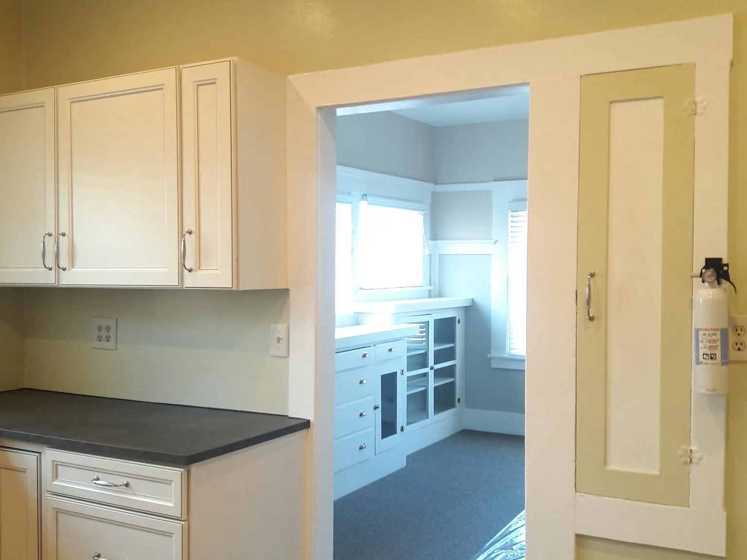3 bed, 1170 sqft, $2,650 — Photo 4