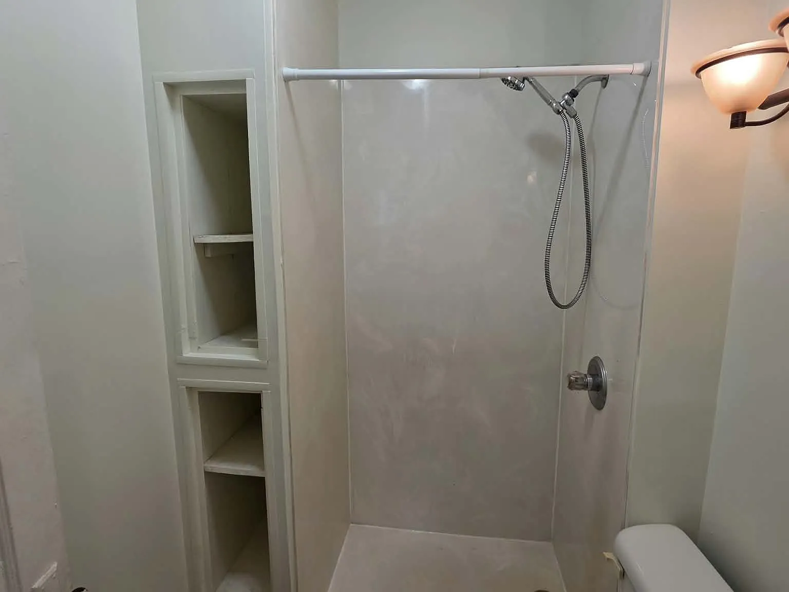 2 bed, 816 sqft, $1,200 — Photo 4