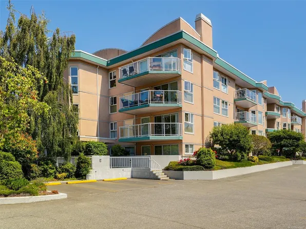 3009 Brittany Dr #305, Langford, BC V9B 5P8