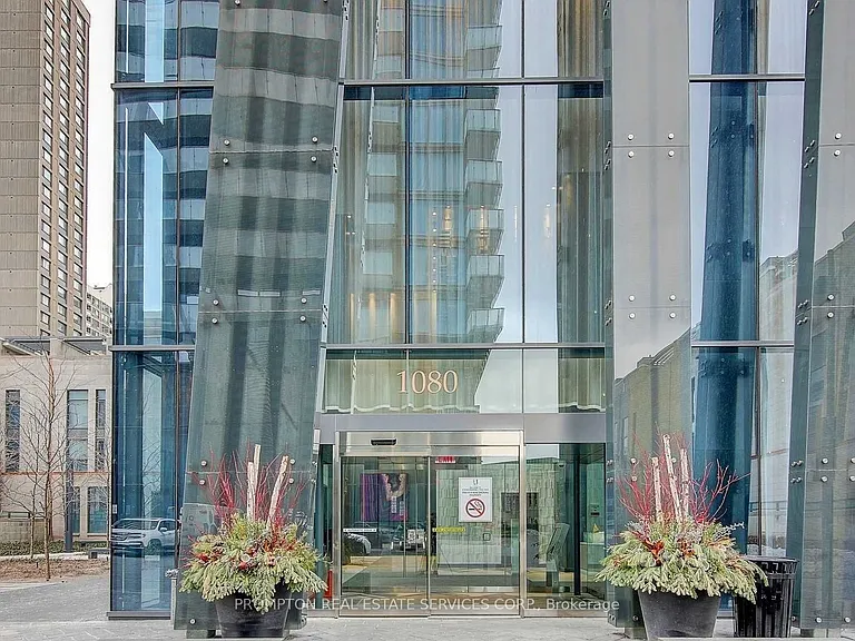 1080 Bay St #1111 — Photo 1