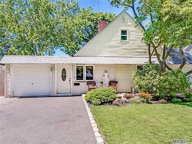 1st image of 29 Miller Pl