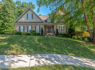 2477 Turnstone Dr, Soddy Daisy, TN 37379