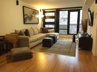 2334 31st Dr, Long Island City, NY 11106