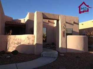 592 Canyon Point Rd, Las Cruces, NM 88011