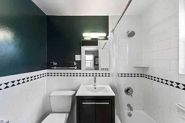 Sold by Nest Seekers International | media 26