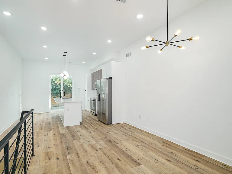 2620 Federal St #1 — Photo 17
