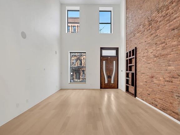 4th image of 76 W 127th St