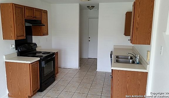 3rd image of 3735 Candleglenn
