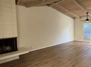 812 Sunset Dr #5, Pacific Grove, CA 93950
