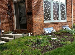 3300 Valley Ln S, Columbus, OH 43231