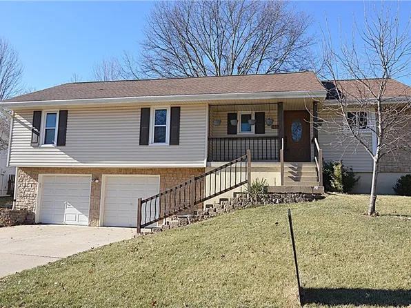 1138 NE Mulberry St, Lees Summit, MO 64086