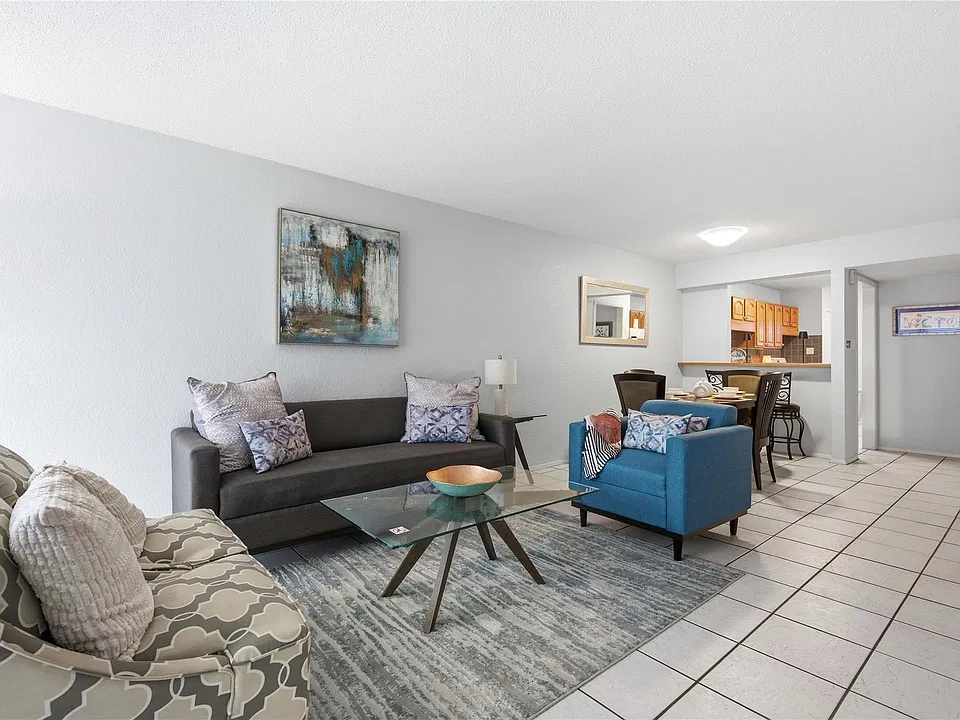 2425 Ashdale Dr #90