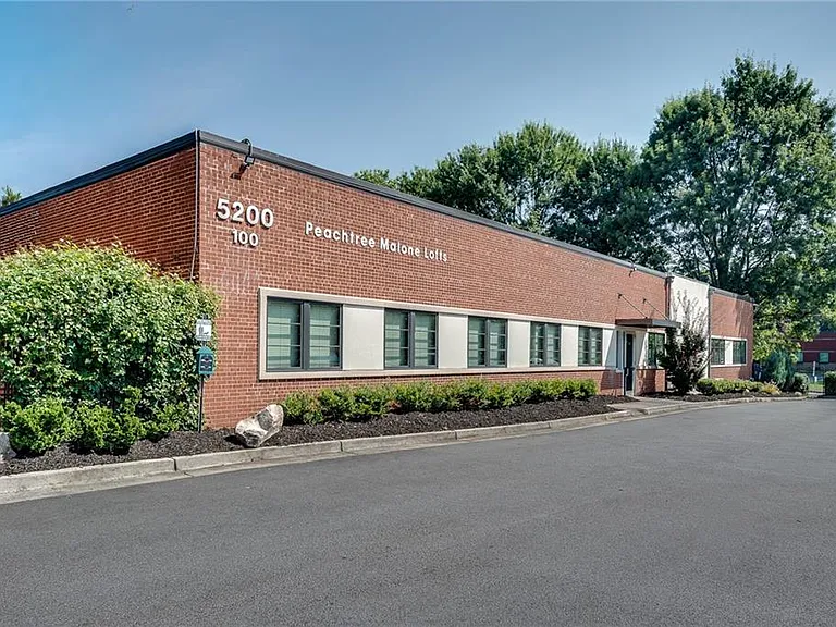 5200 Peachtree Rd #1101 — Photo 27