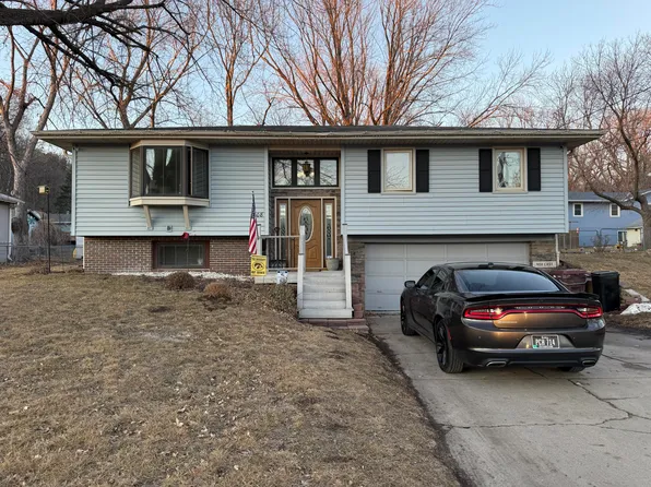408 E Welch St, Crescent, IA 51526