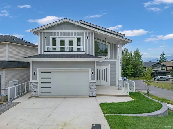 13593 Birdtail Dr, Maple Ridge, BC V4R 0E1