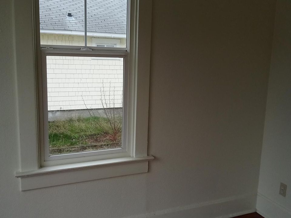 1st image of 707 Martin Luther King J Way #8