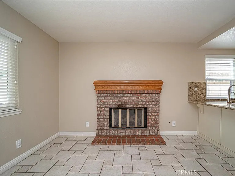 11123 Woodview Dr — Photo 6