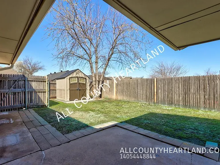 2121 Meench Dr — Photo 21