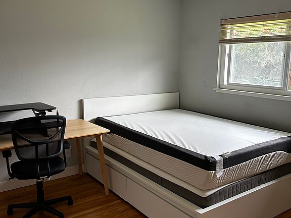3rd image of 3451 Bonita Ave