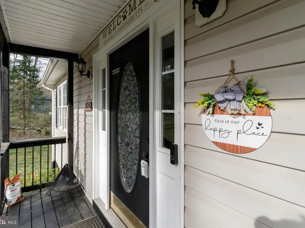 171 Mount Oriole Ln, Linden, VA 22642