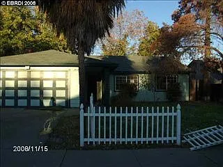 2920 Garfield Pl photo 1