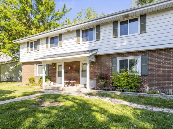 300 Darlene DRIVE #302, Waukesha, WI 53189