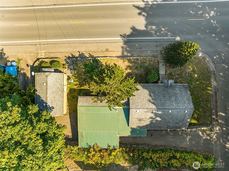2nd image of 101 2nd Avenue SW