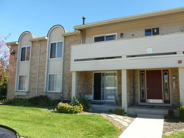 44483 Savery Dr, Canton, MI 48187