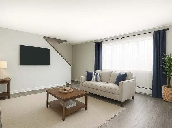 8 Bishop Dr Unit 8, Framingham, MA 01702