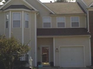 10705 Pendragon Pl, Raleigh, NC 27614