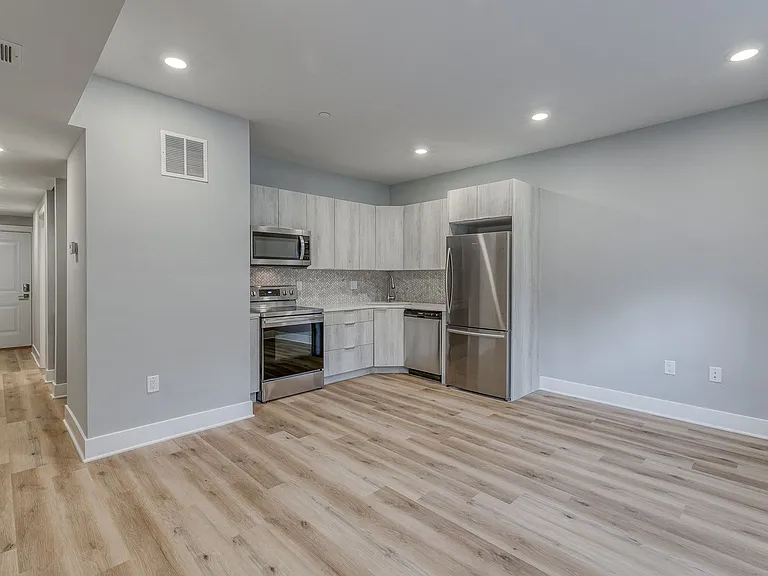 1132 N 41st St — Photo 7