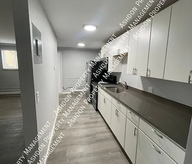5532 S Grant St #5 — Photo 4