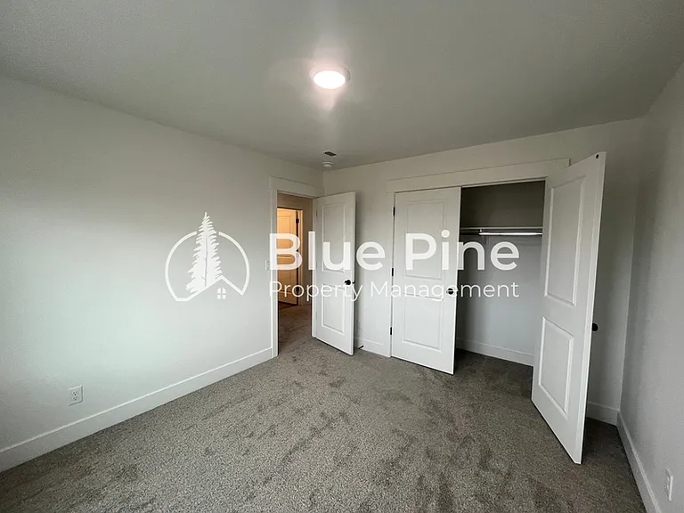 1195 Jaylee Dr #1 — Photo 13