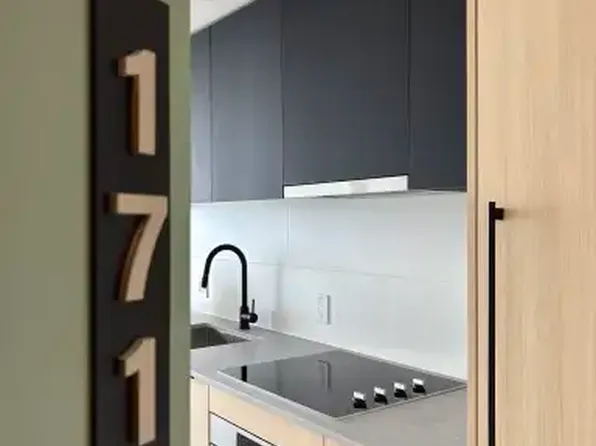 13738 Central Ave #1710, Surrey, BC V3T 0K6