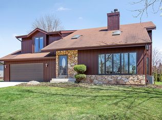 1139 Gillian St, Lemont, IL 60439