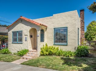 515 9th St, Pacific Grove, CA 93950
