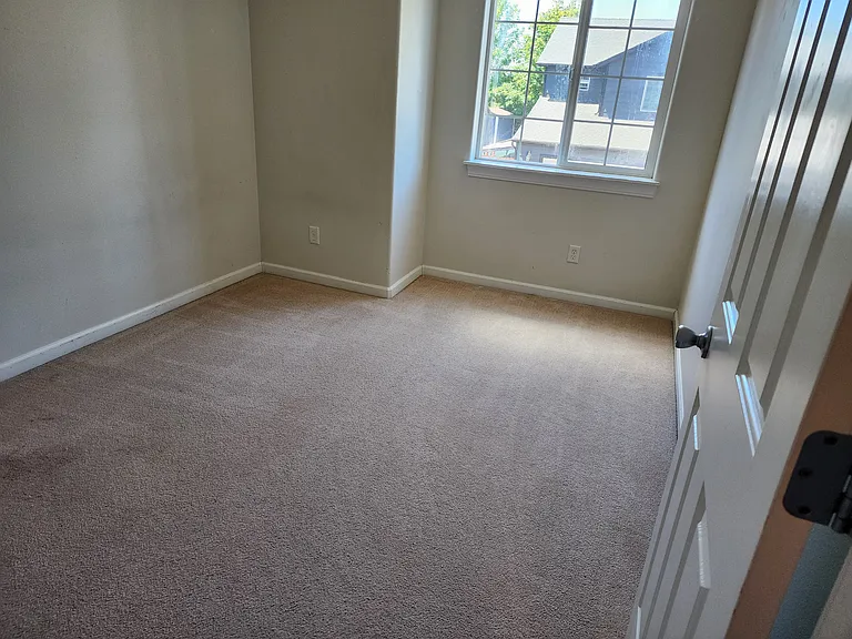 1838 Alder Dr NE — Photo 12