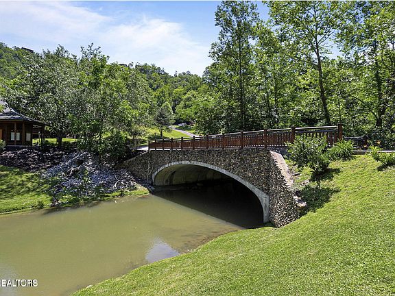 4th image of LOT 65 Smoky Ridge Way