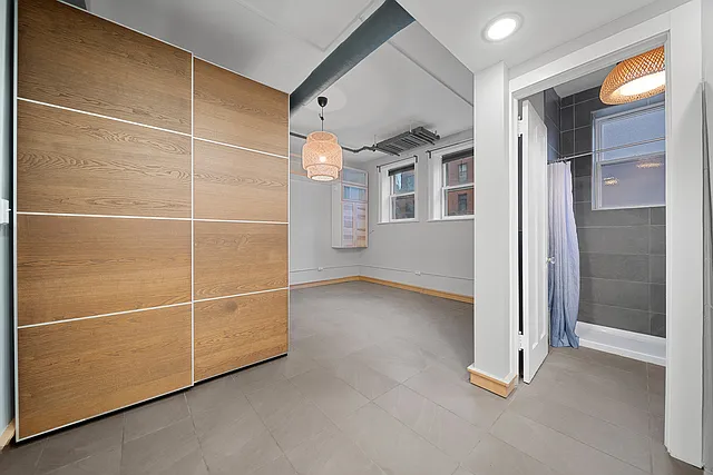 604 W Addison St #B3 — Photo 7