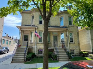 1326 N Astor St #2, Milwaukee, WI 53202