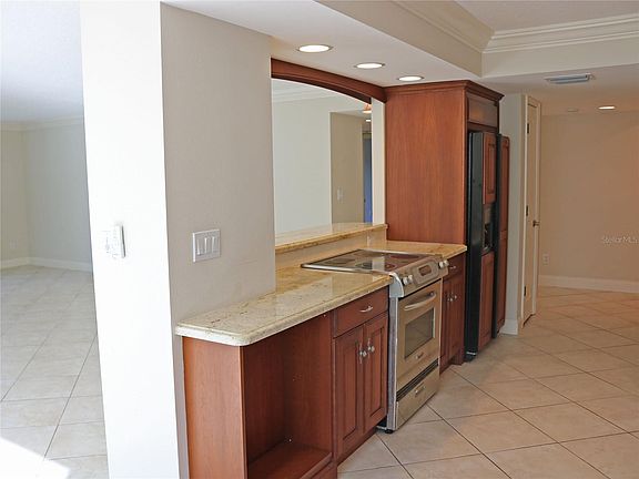 5th image of 1111 N Gulfstream Ave APT 2D