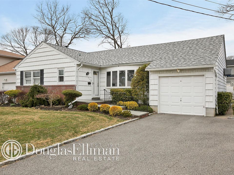 1st image of 129 Jerusalem Ave